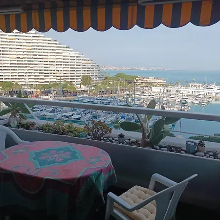 Grand Vue à Marina Baie Des Anges Appartamento